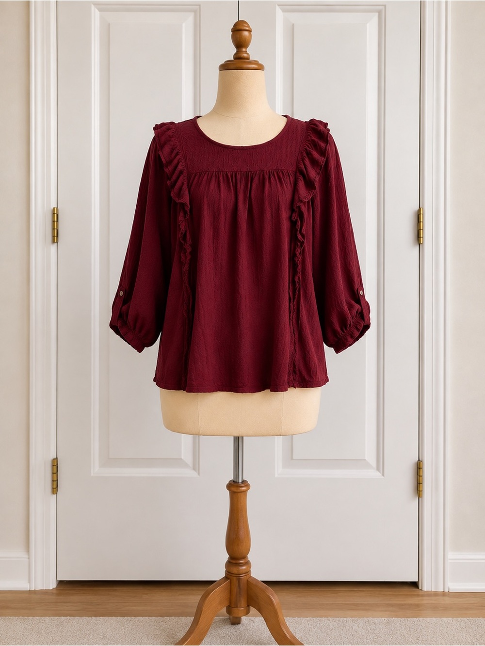 Universal Thread Burgundy Ruffle Textured Blouse 3/4 Sleeve Medium